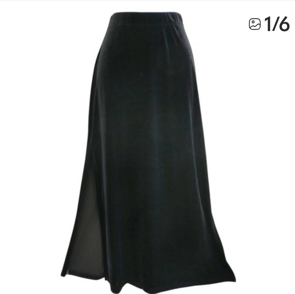 NWT Vintage Lapis Classic Black Velvet  Maxi Skirt     Size  L